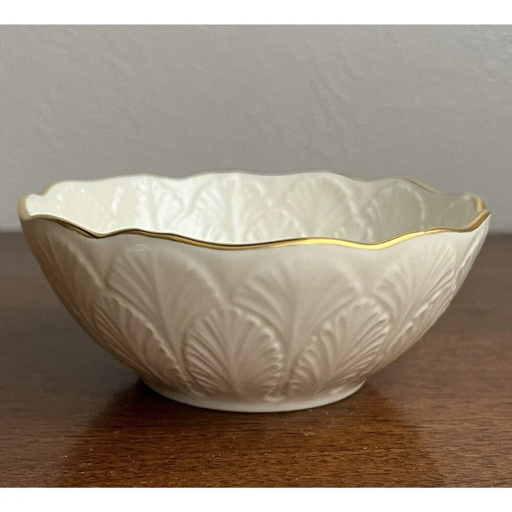 Lenox Greenfield Collection Small Nut Candy Dish Bowl 24K Gold Trim 4.5